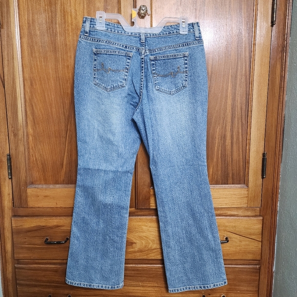 St. John's Bay Bootcut Jeans Size 12 Petite 12p boot cut small flare - Picture 3 of 10